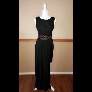 Long/short sleeveless black dress